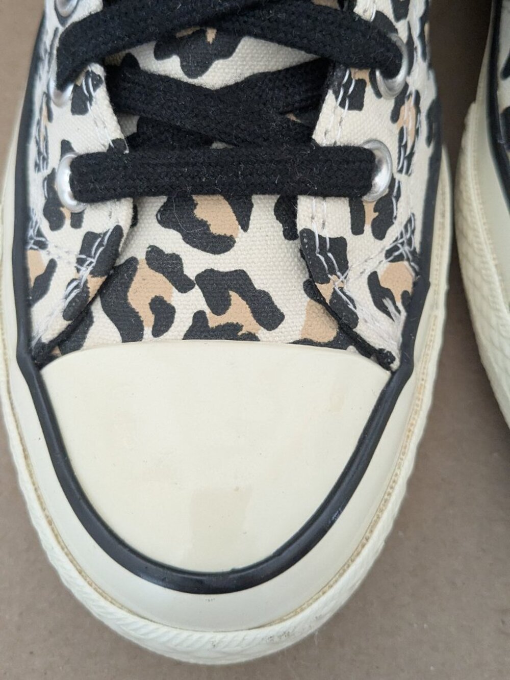 Jaguar Leopard Pattern Converse Chuck Taylor High Top Shoes Unisex Sz M9.5,W7.5 - Picture 5 of 15